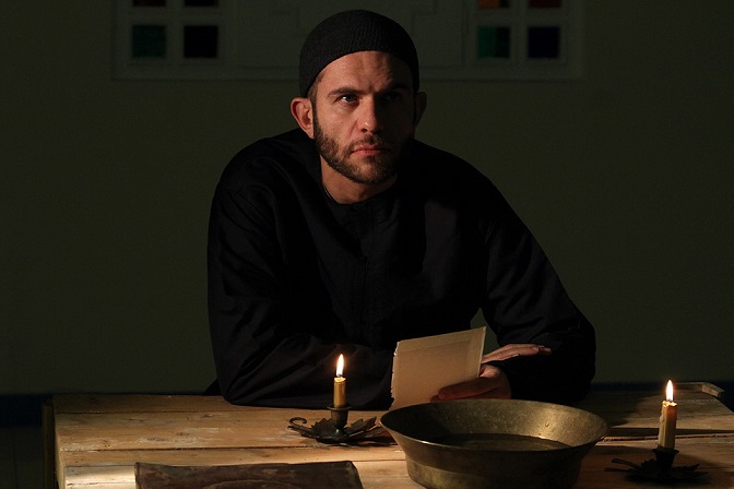 بابک حمیدیان در برنامه زنده تلویزیونی «بعضی ها» خبر از حضورش در «مرثیه‌ای برای کتاب‌سوزی‌ها» داد