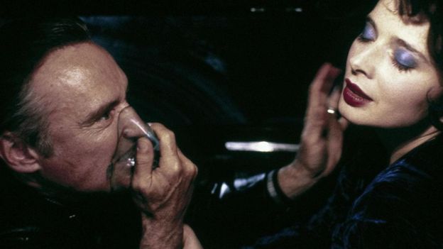 مخمل آبی شاهکار دیوید لینچ سی ساله شد